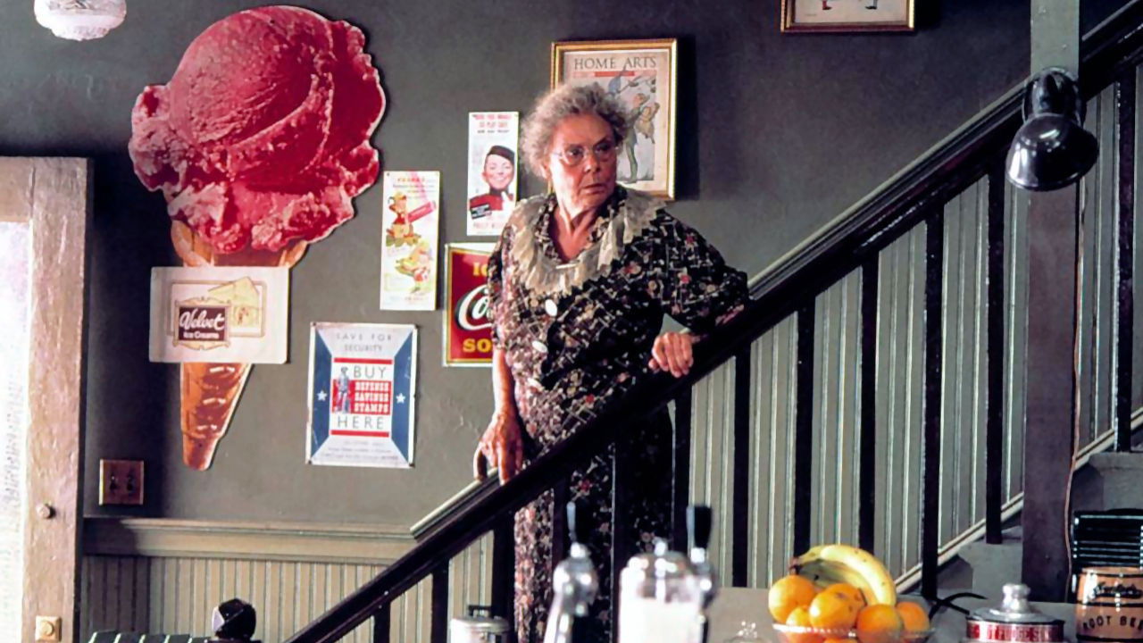 Zonjat në Pushtet backdrop