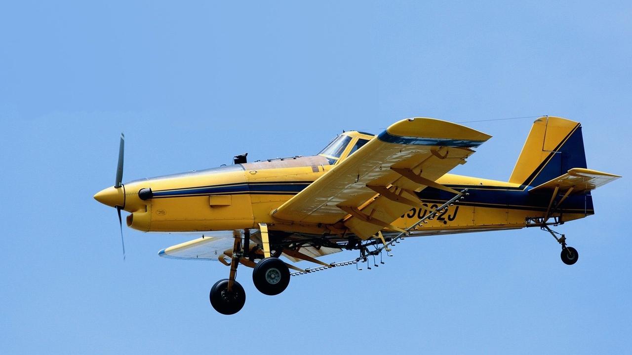 Aeroplanët e Marrjes backdrop
