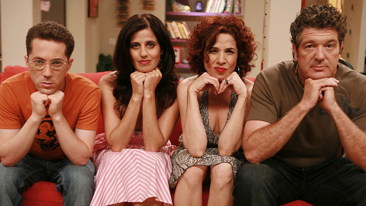 Ha-Chaim Ze Lo Hacol translates to "Jeta Nuk Është Asgjë" in Albanian backdrop