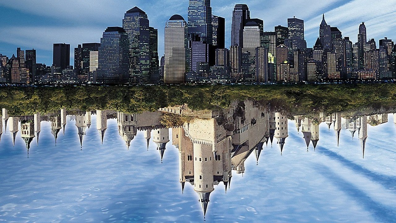 Mbretëria e 10-të backdrop