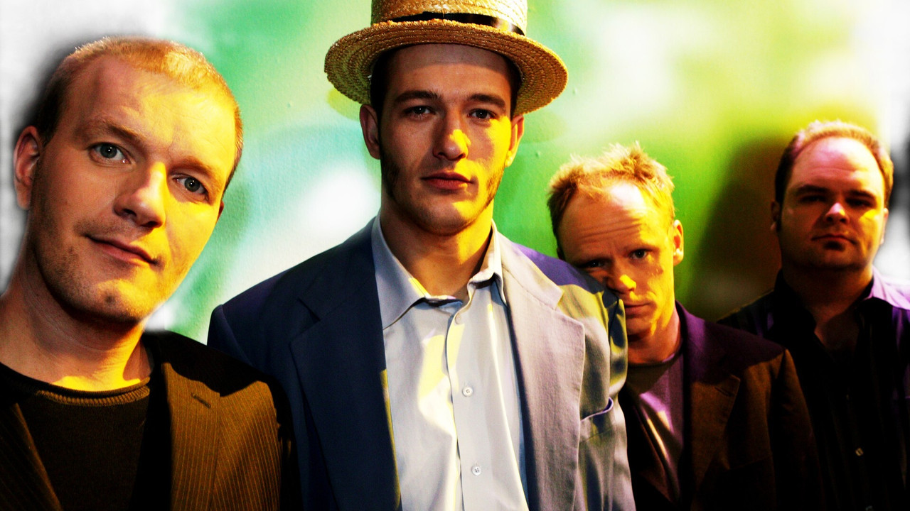 Ekipi Antonsen backdrop