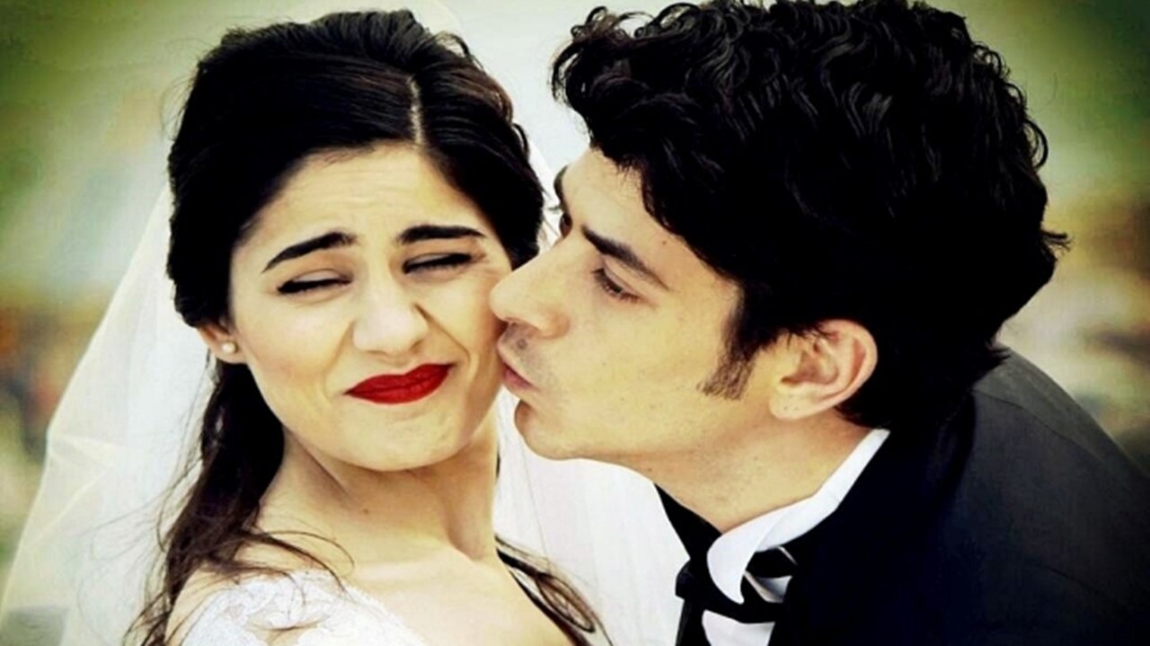 Më Dashuro Siç Jam backdrop