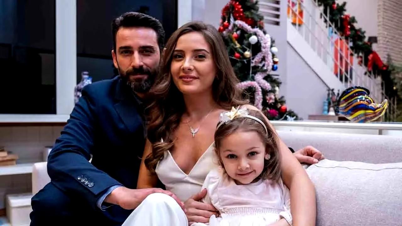 Dashuria e Nënës backdrop