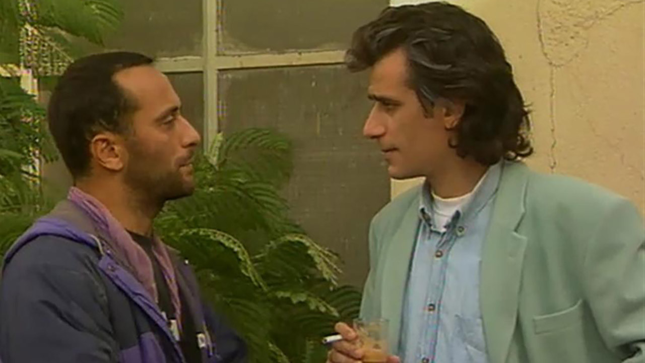 Dinar Argjendi backdrop