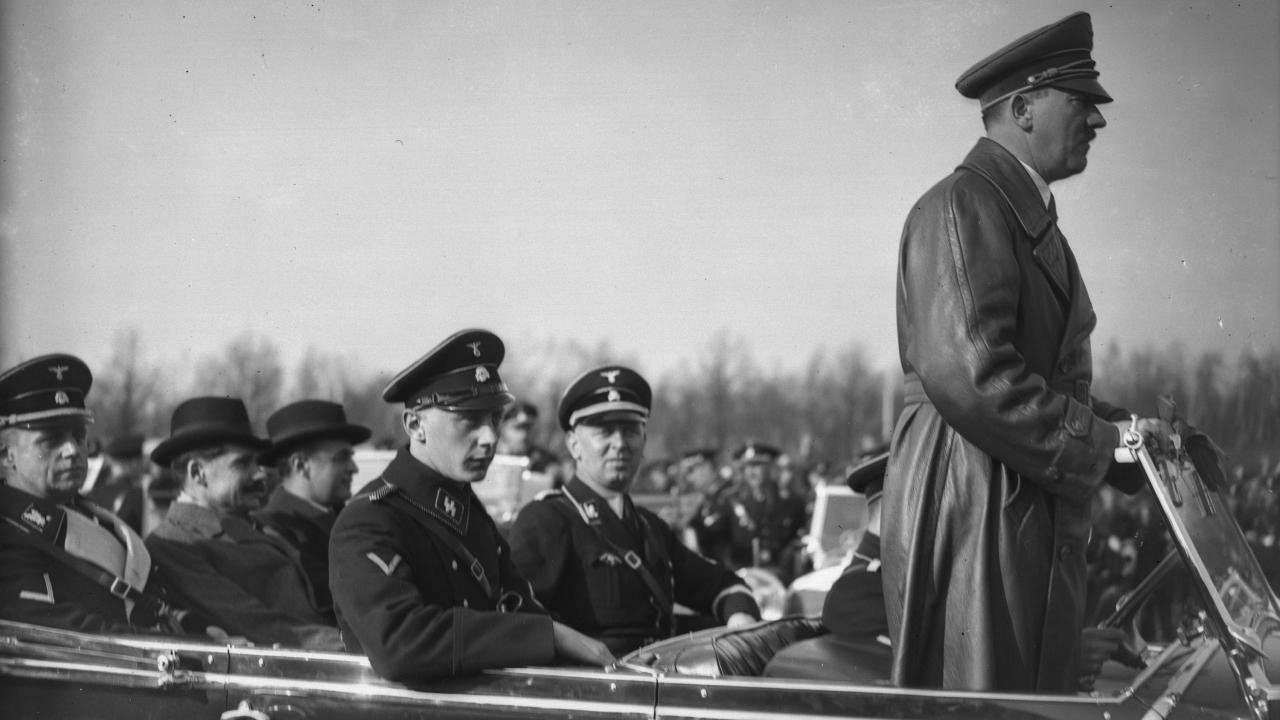 Nënbotë Naziste backdrop