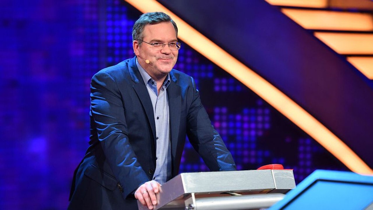 Godit yllin backdrop