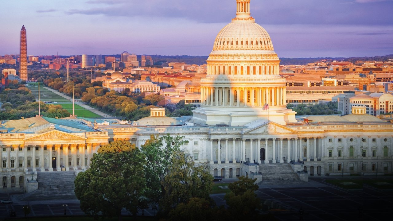 Aerial America translates to "Amerika Ajrore" in Albanian backdrop
