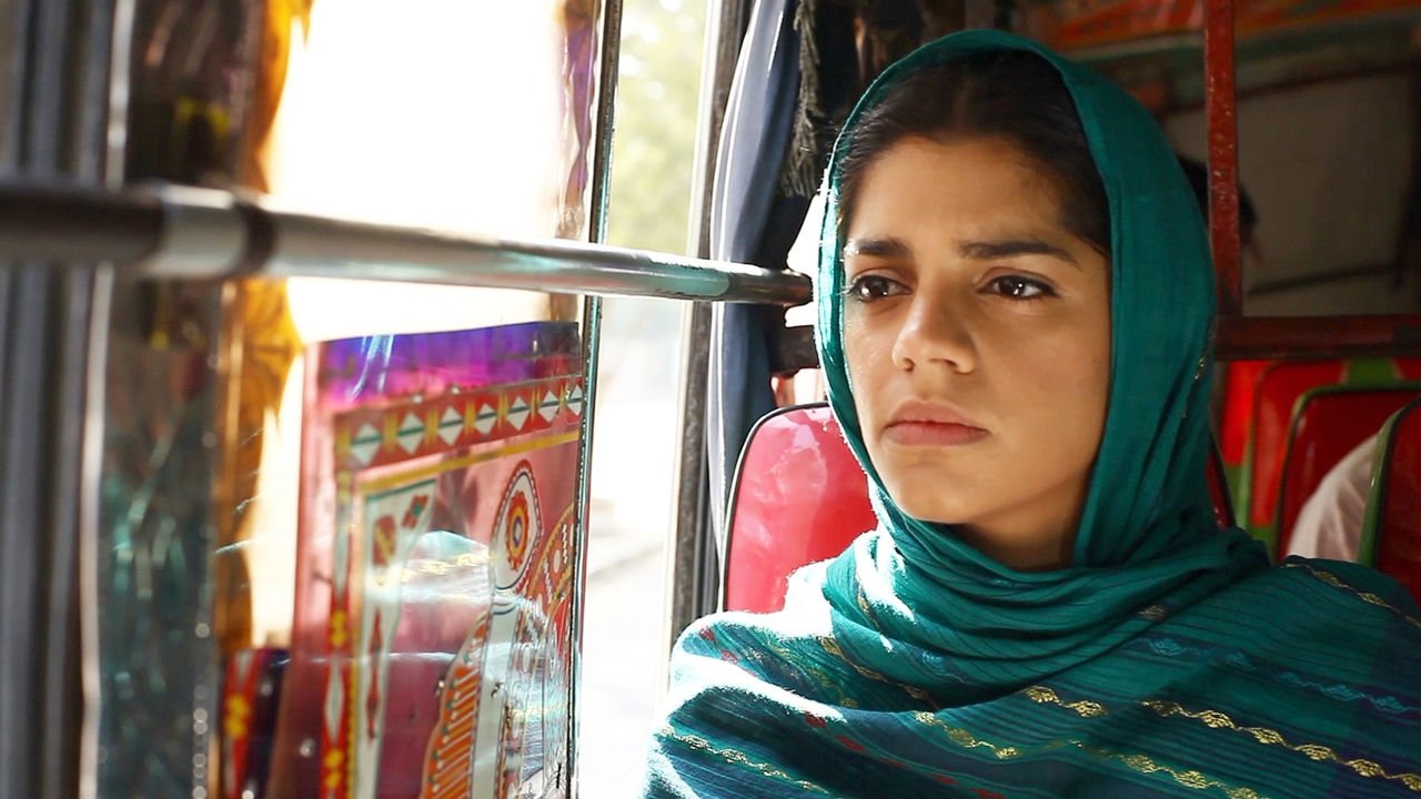 Jeta është një lule e bukur backdrop