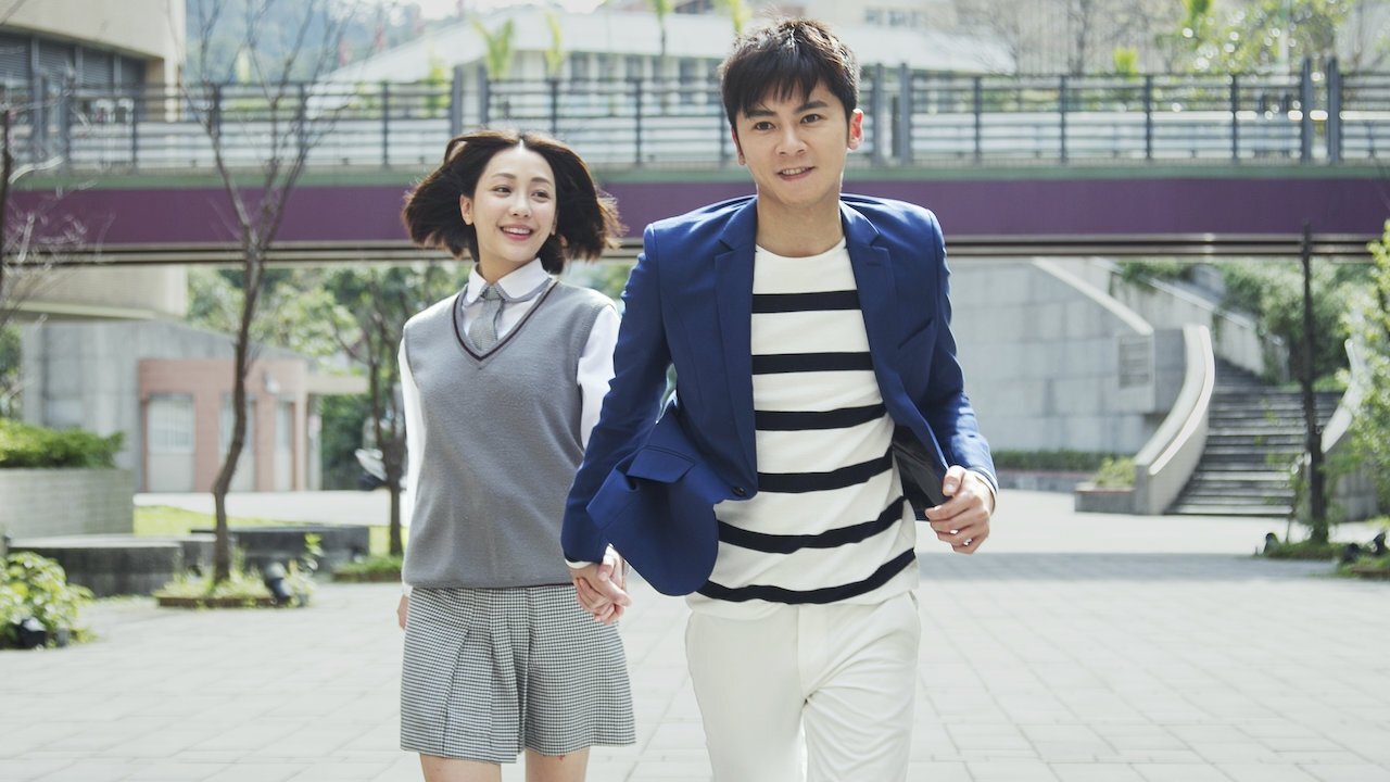 Dashuria në Shtatëmbëdhjetë backdrop