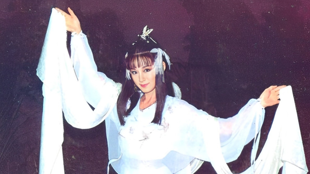 Përbindëshi dhe Shokët e Tij backdrop