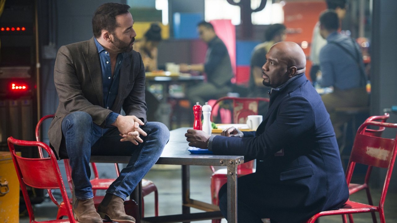 Udhëzimi i turmës backdrop