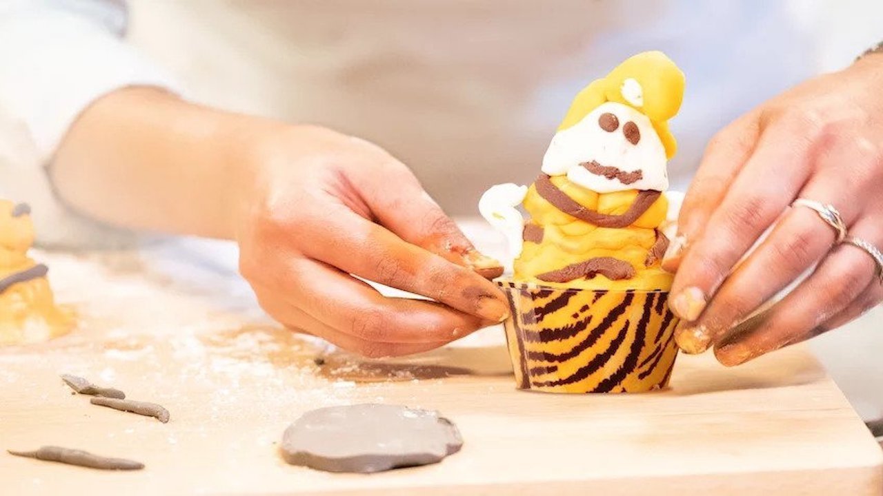 E shënuar! backdrop