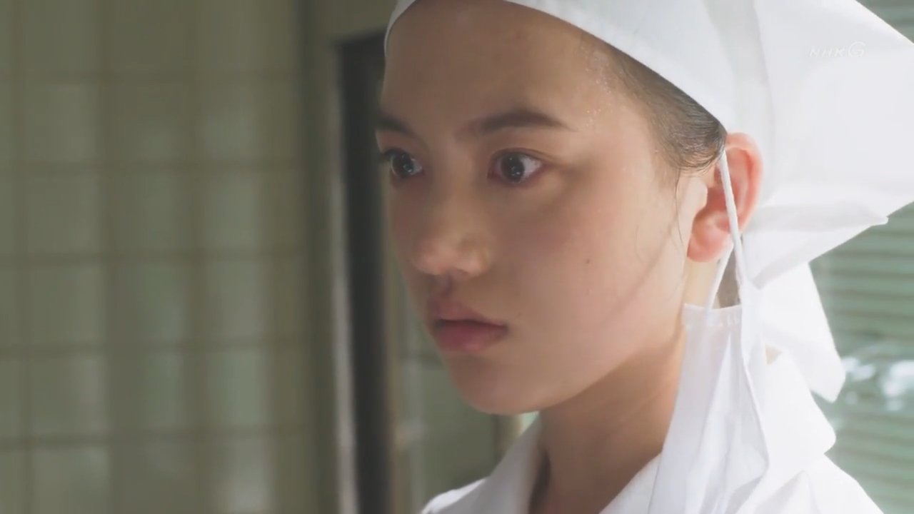 Një Djep i Padukshëm backdrop