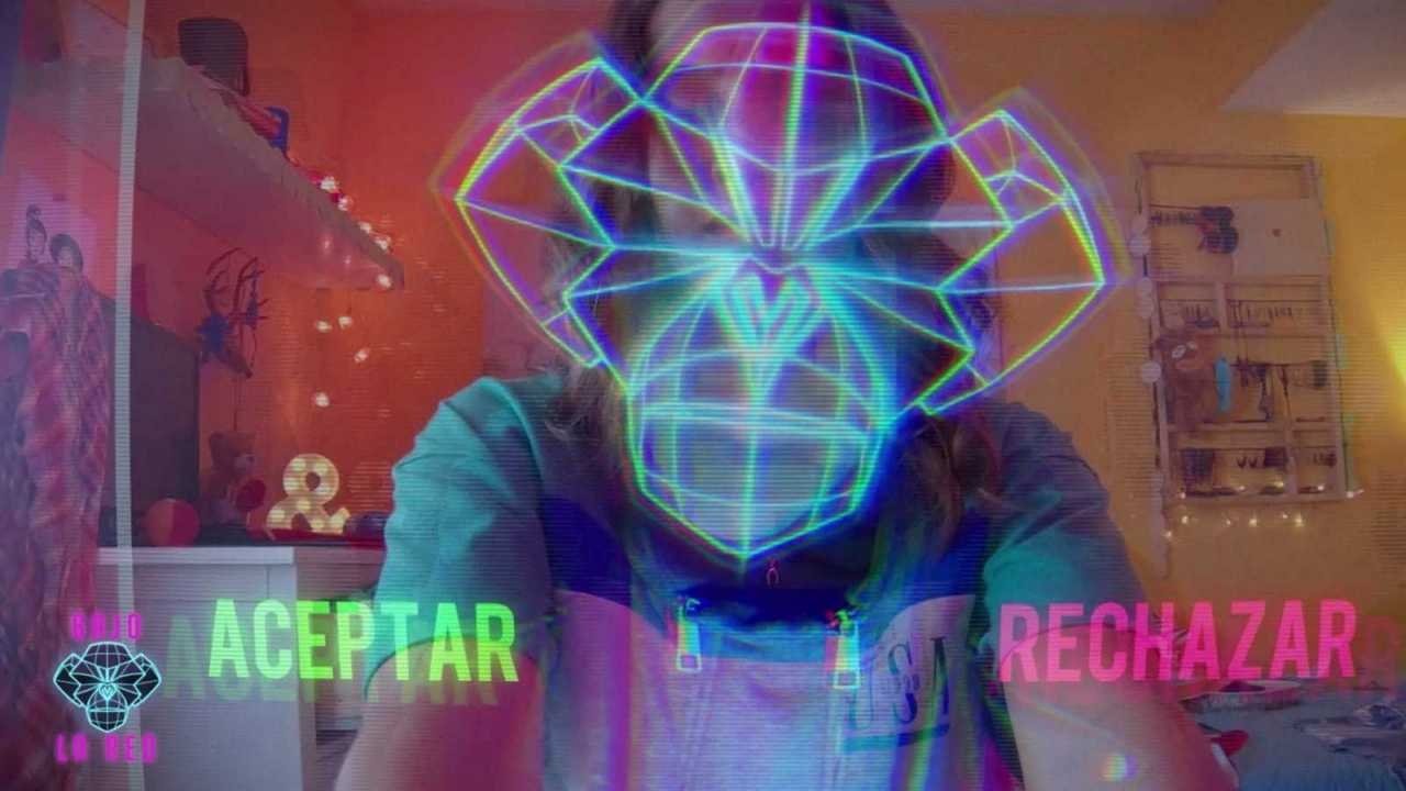 Nën Rrjetin backdrop