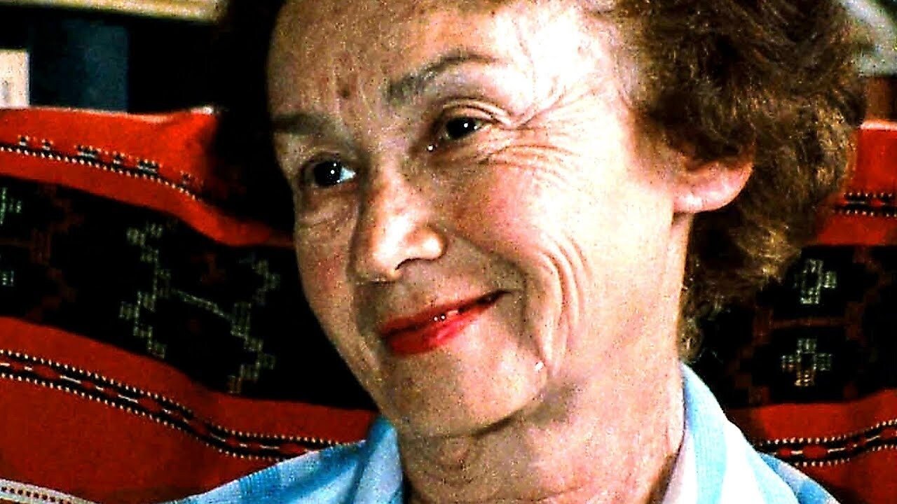 Shoah: Katër Motra backdrop