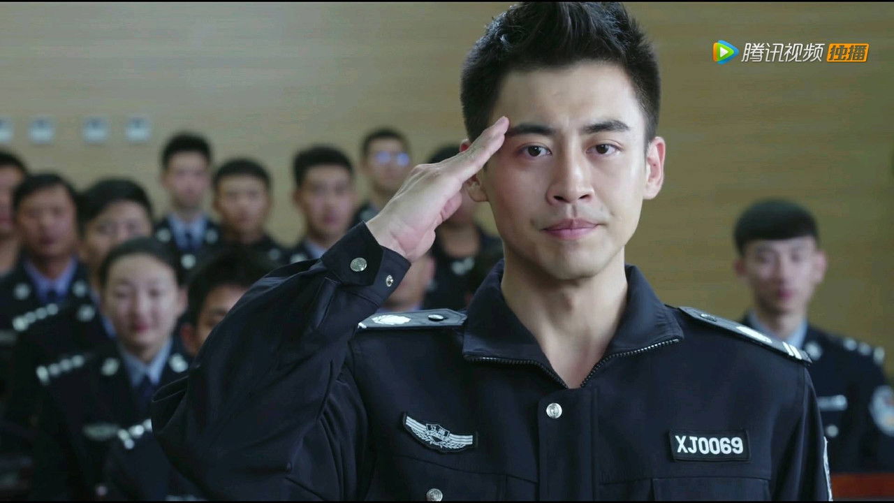 Vëllai Policë Pot backdrop