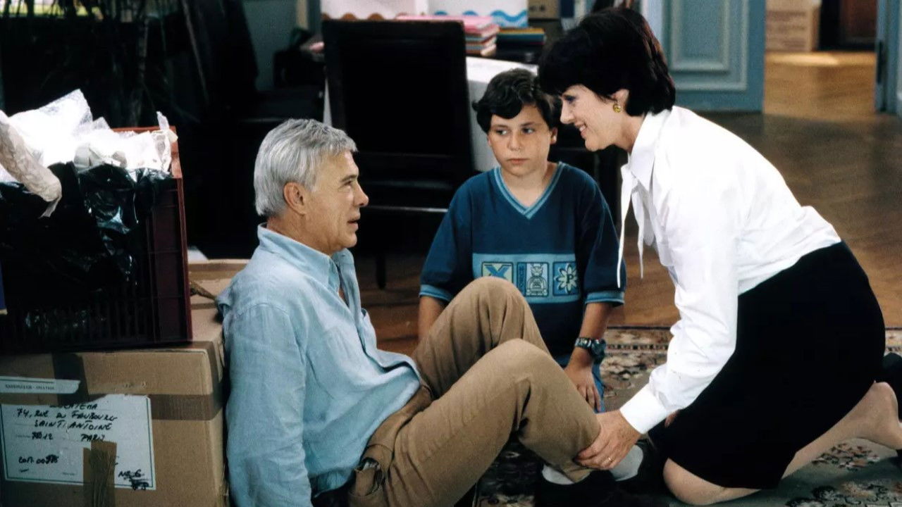 E dashur Marianne backdrop